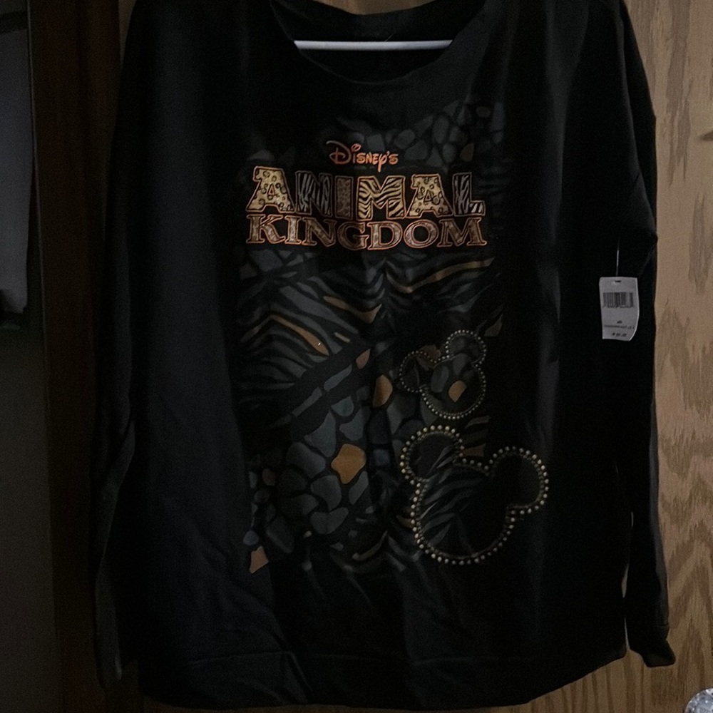 DISNEY PARKS COLLECTION ANIMAL KINGDOM LONG SLEEVE: BLACK: NWT: SIZE M